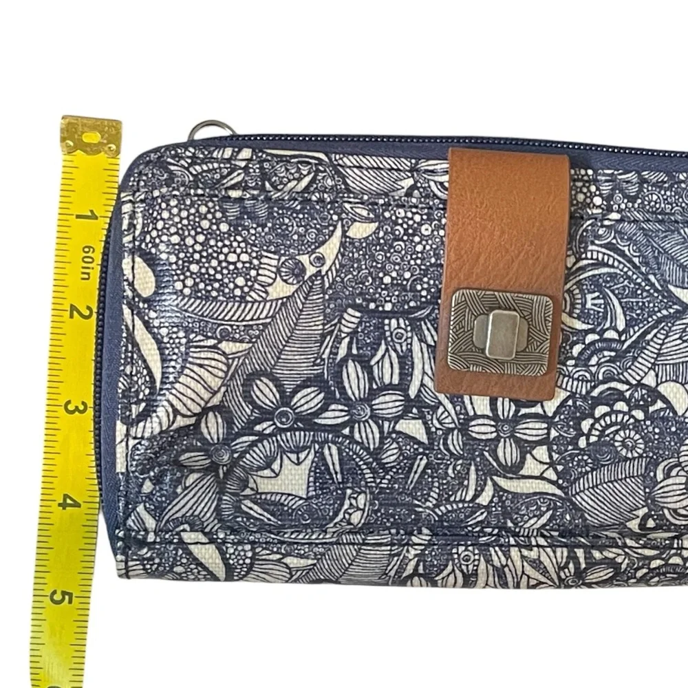 The Sak Sakroots Navy Spirit Desert Artist Boho Floral Zip Wallet Wristlet